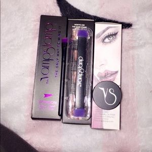 Eyeliner stamp 😍 vamp stamp 😈🍭